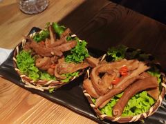 -湊湊火锅·茶憩(杭州湖滨银泰in77店)