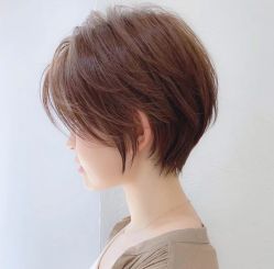 -变画·发型STUDIO