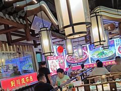 -川流不息·地道川菜·小龙虾(新松江路店)