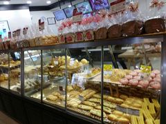 面包甜点陈列柜-山崎面包(百联世纪店)