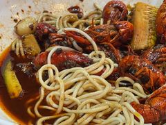 -龙巢盱眙龙虾·牛蛙·烧烤宵夜(八卦岭店)