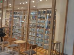 -猫的天空之城概念书店(印象城购物中心店)
