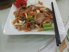 -口衣记鸡饭店