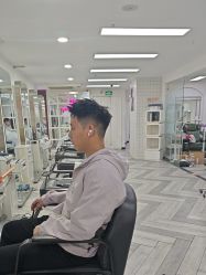 -米娜护肤造型
