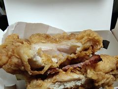 -肯德基(春申店)