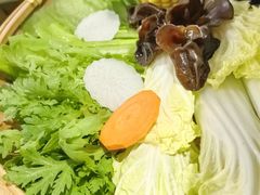 -尚尚仙·酸汤猪手·猪肚鸡火锅(华联万柳购物中心店)