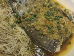 剁椒鱼头-方荣糊涂菜馆(湖北路店)
