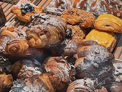 杏仁可颂-山形面包店