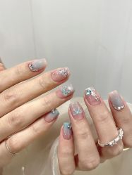 -猪猪女孩日式美睫美甲
