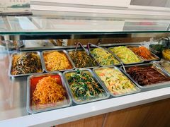 自助取餐区-筋饼豆腐脑一绝