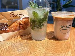 -WOW coffee