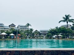 -三亚亚龙湾希尔顿酒店