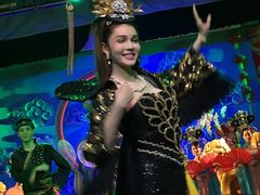 -金东尼人妖秀