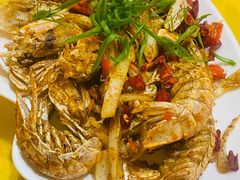 -覃记海鲜美食餐厅