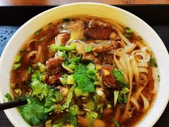 -矮子粉店1985·长沙米粉(湘春路店)