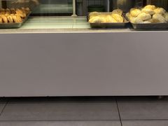 面包甜点陈列柜-常兴顺小吃(草房店)