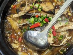 金鲳鱼煲-香惠鱼煲店