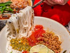 -粉八·云南米线·建水烧烤(常熟路店)