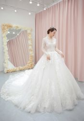 -LOVE SHINE婚纱·红鼎庄龙凤褂·妈妈装定制