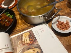 -小梅鸽香港餐厅·小鼎玖煲(南湖店)