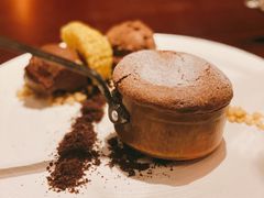 巧克力熔岩蛋糕-恰餐厅及酒吧 CHAR Bar & Grill (北京丽都皇冠假日店)