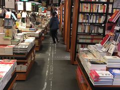 -西西弗书店&矢量咖啡(来福士广场店)