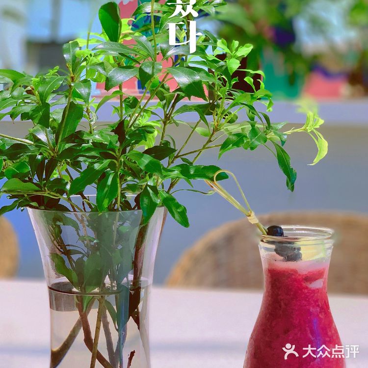 广州沙面最美花园式轻食餐厅“本我”