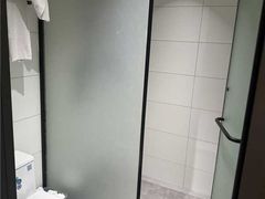 -网鱼电竞酒店(深圳福田石厦地铁站店)