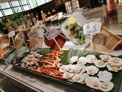-飨食汇全日制餐厅·昆山皇冠假日酒店(九方店)