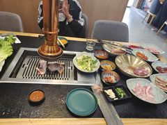 -臻牛烤肉