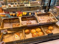 -巴黎贝甜(大宁国际商业广场店)