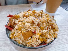 -老头爱马仕酸豇豆炒饭(丰富路店)
