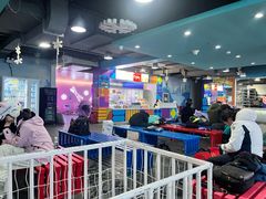 -乔波室内滑雪场