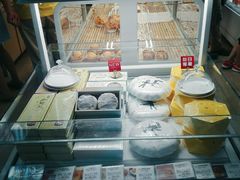 面包甜点陈列柜-好利来(红牌楼店)