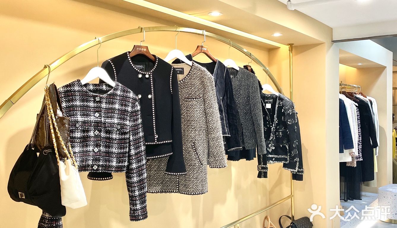 上海探店 [三良中古] 店里拍照绝了！