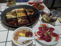 -伍师兄市井火锅(东部星悦天地店)