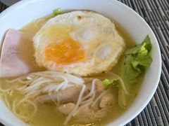 -曼谷湄南河畔华美达广场酒店
