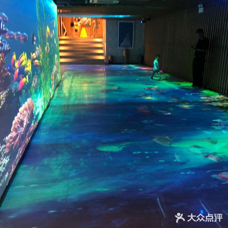 不出昆明，带娃超好玩的四季室内水上乐园