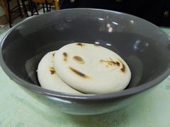 馍，等会自己掰-天发芽·何记葫芦头泡馍·老字号(小南门店)
