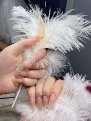 -小黑瓶美甲美睫
