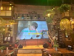 -临界音乐酒馆·小龙虾·江湖菜(华熙LIVE·鱼洞店)