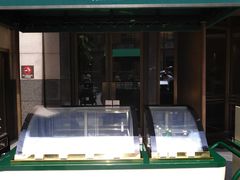 -上海半岛酒店·半岛精品店
