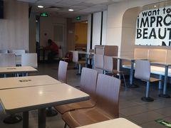 大堂-麦当劳(军博店)