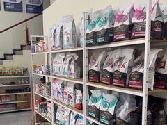 -宠颐生猫科·内科皮肤科(西平世纪城店)