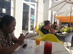 -The Sunny Side Cafe Station 1