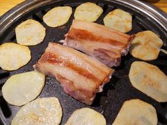 -唯成•韩国炭火烤肉 유성고기