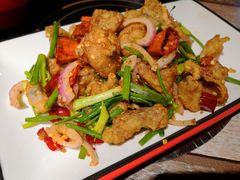 -虾弄弄海派小龙虾·牛羊蝎子火锅