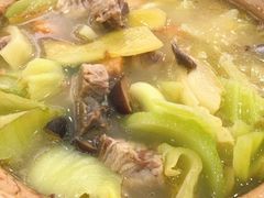 芥菜咸骨煲-广胜通达海鲜食府(黄沙店)