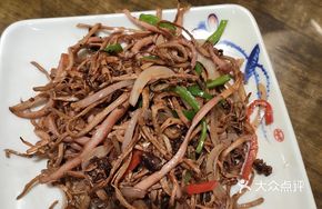 Pork Belly Stir-fried with Tea Tree Mushrooms