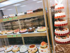 面包甜点陈列柜-爱德顺糕点食屋(利民道店)